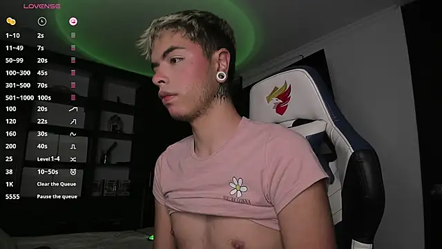 Snapshot of _morghan_ chatting on 12-23-24, 06:44 morghan online show from 12-23-24, 06:44