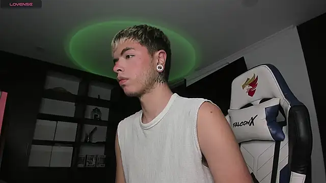 Snapshot of _morghan_ chatting on 12-28-24, 07:22 morghan online show from 12-28-24, 07:22