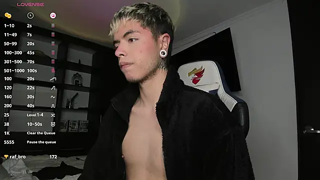 Snapshot of _morghan_ chatting on 12-31-24, 10:15 morghan online show from 12-31-24, 10:15