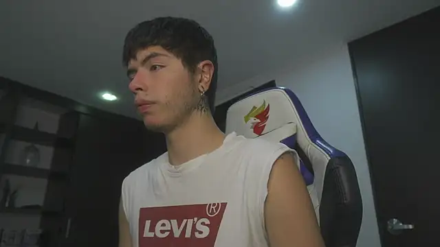 Snapshot of _morghan_ chatting on 03-05-25, 03:40 morghan online show from 03-05-25, 03:40