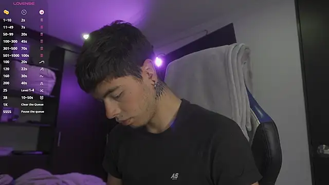 Snapshot of _morghan_ chatting on 09-15-25, 01:49 morghan online show from 09-15-25, 01:49