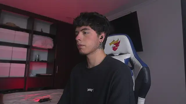 Snapshot of _morghan_ chatting on 12-18-25, 07:31 morghan online show from 12-18-25, 07:31