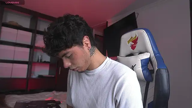 Snapshot of _morghan_ chatting on 12-19-25, 06:37 morghan online show from 12-19-25, 06:37