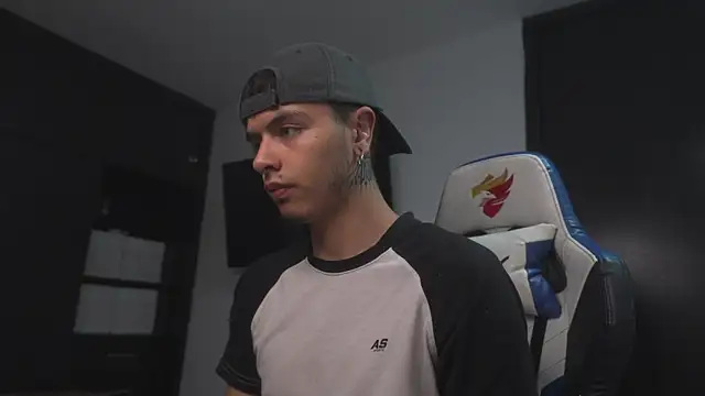 Snapshot of _morghan_ chatting on 02-13-26, 04:30 morghan online show from 02-13-26, 04:30