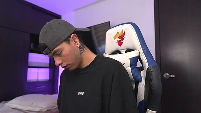 Snapshot of _morghan_ chatting on 02-20-26, 05:57 morghan online show from 02-20-26, 05:57