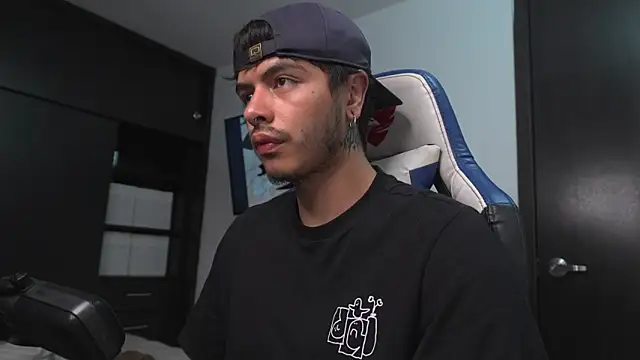 Snapshot of _morghan_ chatting on 04-08-26, 04:12 morghan online show from 04-08-26, 04:12