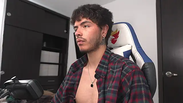 Snapshot of _morghan_ chatting on 04-12-26, 06:13 morghan online show from 04-12-26, 06:13