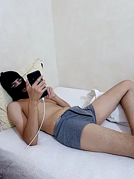 Snapshot of arabqueen chatting on 09-17-25, 09:00 arabqueen online show from 09-17-25, 09:00