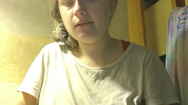 Snapshot of FrumCake chatting on 05-31-26, 07:04 FrumCake online show from 05-31-26, 07:04
