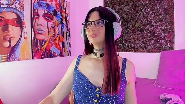 KimberlyJohnsoon online show from 02-19-25, 03:17