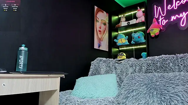 Snapshot of Katiehill_1 chatting on 03-18-25, 03:10 Katiehill 1 online show from 03-18-25, 03:10