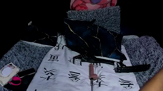 Snapshot of Katiehill_1 chatting on 10-12-25, 07:02 Katiehill 1 online show from 10-12-25, 07:02