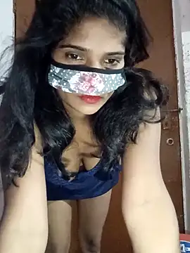 Shreya-Shetty09 online show from 10-16-25, 03:24