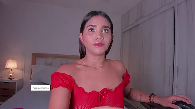 Snapshot of mia_hank chatting on 01-25-25, 12:05 mia hank online show from 01-25-25, 12:05