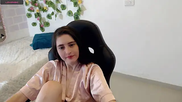 Snapshot of tania_sweet__ chatting on 03-22-25, 06:58 tania sweet online show from 03-22-25, 06:58