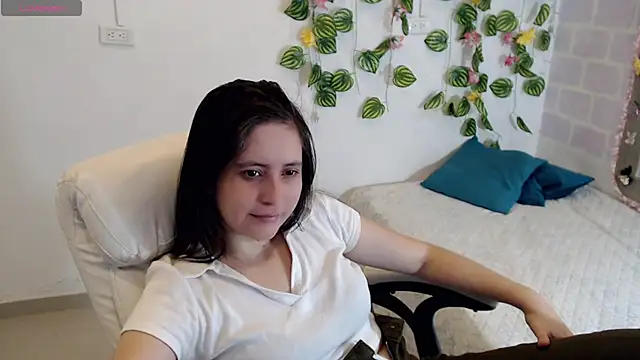 Snapshot of tania_sweet__ chatting on 09-24-25, 02:42 tania sweet online show from 09-24-25, 02:42