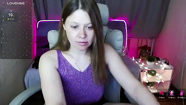 Snapshot of alekasamui chatting on 01-13-25, 12:19 alekasamui online show from 01-13-25, 12:19