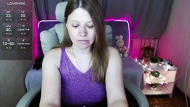 Snapshot of alekasamui chatting on 01-13-25, 03:23 alekasamui online show from 01-13-25, 03:23