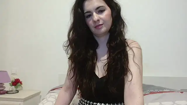 Snapshot of desirmiss1 chatting on 05-11-26, 02:45 desirmiss1 online show from 05-11-26, 02:45