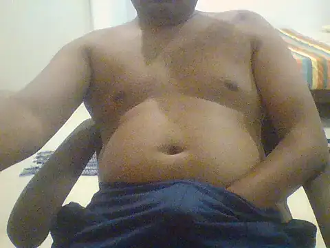 Snapshot of Alexwhitex chatting on 10-13-25, 02:28 Alexwhitex online show from 10-13-25, 02:28