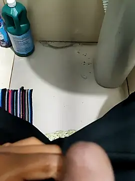 Snapshot of Arthu2r chatting on 01-05-26, 09:29 Arthu2r online show from 01-05-26, 09:29