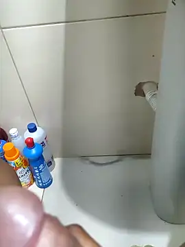 Snapshot of Arthu2r chatting on 02-18-26, 09:00 Arthu2r online show from 02-18-26, 09:00