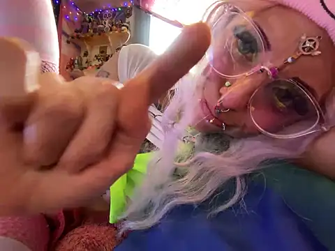 BABYUNICORN online show from 01-10-25, 09:20