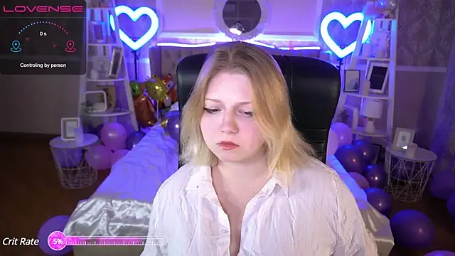 Snapshot of Tinker_Belll chatting on 01-16-25, 07:41 Tinker Belll online show from 01-16-25, 07:41