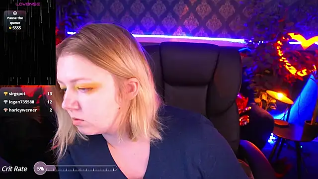 Snapshot of Tinker_Belll chatting on 02-15-25, 05:09 Tinker Belll online show from 02-15-25, 05:09