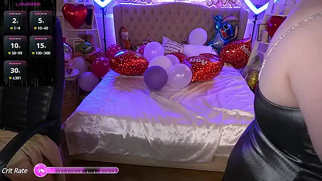 Snapshot of Tinker_Belll chatting on 02-19-25, 05:05 Tinker Belll online show from 02-19-25, 05:05