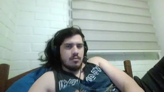 Snapshot of hung_weeb chatting on 01-07-26, 03:31 hung weeb online show from 01-07-26, 03:31