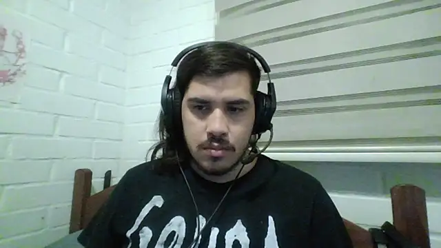 Snapshot of hung_weeb chatting on 03-13-26, 12:39 hung weeb online show from 03-13-26, 12:39