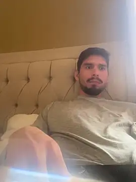 Tomthelong online show from 03-11-25, 06:41