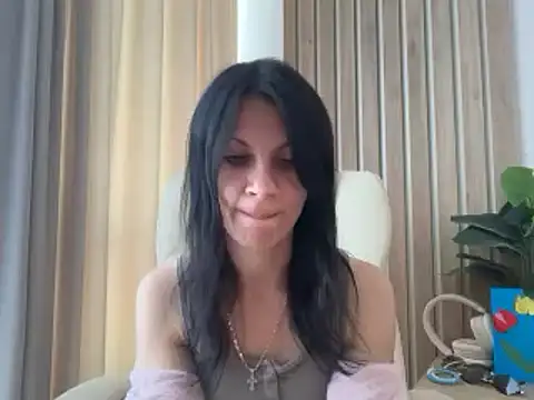 Snapshot of InjaAtHome chatting on 06-24-26, 08:02 InjaAtHome online show from 06-24-26, 08:02