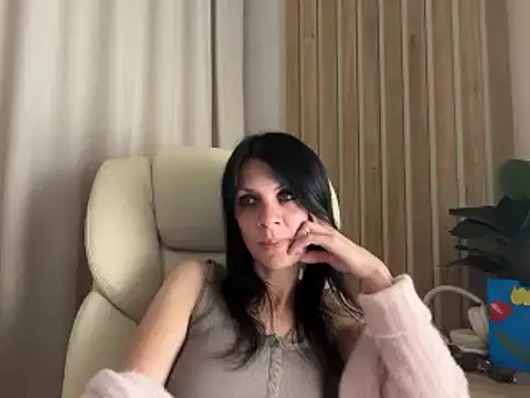 Snapshot of InjaAtHome chatting on 06-24-26, 08:08 InjaAtHome online show from 06-24-26, 08:08