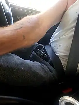 wilfukany1 online show from 04-19-26, 12:22