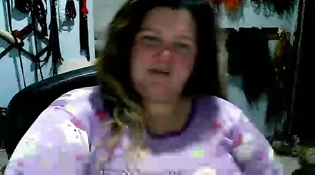 Snapshot of squirt322bbw chatting on 02-17-25, 08:04 squirt322bbw online show from 02-17-25, 08:04