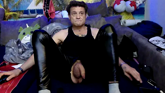 Snapshot of druckfug chatting on 11-16-25, 06:08 druckfug online show from 11-16-25, 06:08