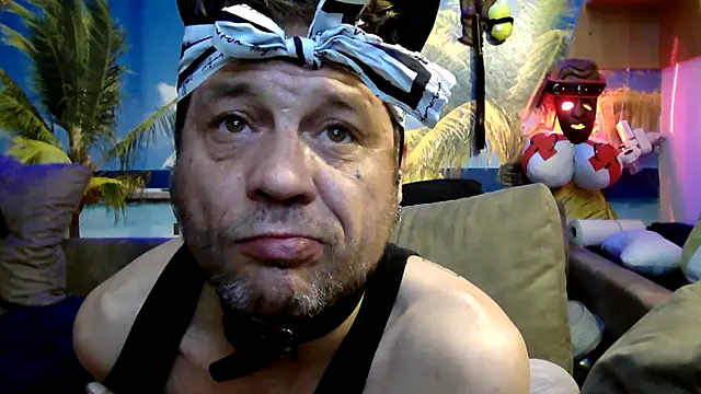 Snapshot of druckfug chatting on 12-03-25, 07:12 druckfug online show from 12-03-25, 07:12