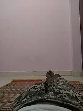 Snapshot of anjaanarun chatting on 11-15-25, 05:53 anjaanarun online show from 11-15-25, 05:53