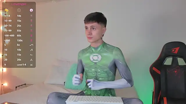 Snapshot of DustinLevine chatting on 02-04-25, 02:39 DustinLevine online show from 02-04-25, 02:39