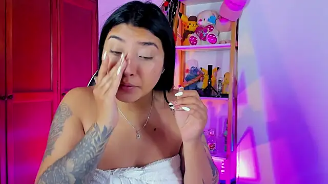 Snapshot of eymy-hadid chatting on 09-17-25, 01:35 eymy-hadid online show from 09-17-25, 01:35