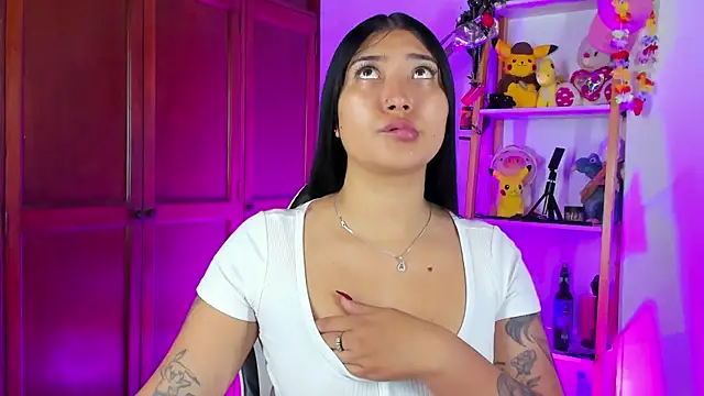 Snapshot of eymy-hadid chatting on 11-06-25, 08:43 eymy-hadid online show from 11-06-25, 08:43