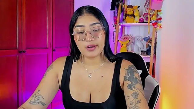 Snapshot of eymy-hadid chatting on 12-04-25, 11:13 eymy-hadid online show from 12-04-25, 11:13