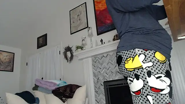 AuroraWillows online show from 11-11-25, 12:32