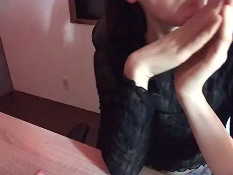 Snapshot of YumieCp chatting on 02-23-25, 05:34 YumieCp online show from 02-23-25, 05:34