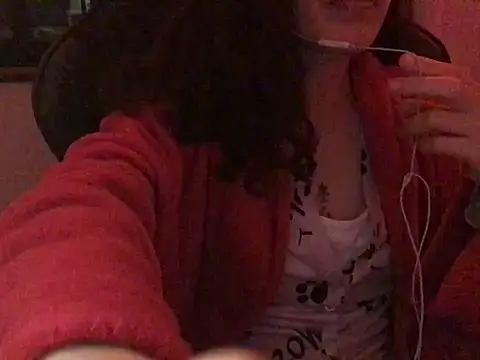 Snapshot of YumieCp chatting on 02-25-25, 10:15 YumieCp online show from 02-25-25, 10:15