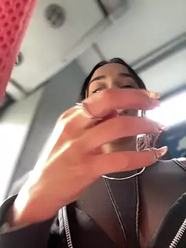   IRIS   online show from 01-08-25, 10:16