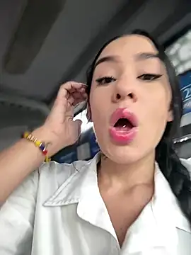 Snapshot of __IRIS__ chatting on 07-17-26, 04:23 IRIS online show from 07-17-26, 04:23