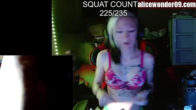 alicewonder09 online show from 03-19-25, 02:59